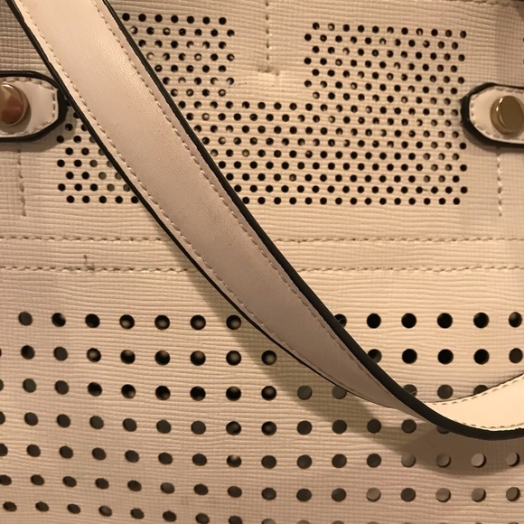 White Shoulder Bag - Picture 3 of 5